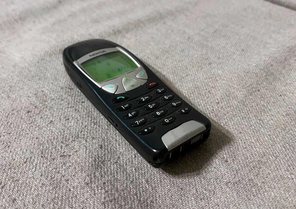 Nokia 6210 original functional telefon clasic fara incarcator