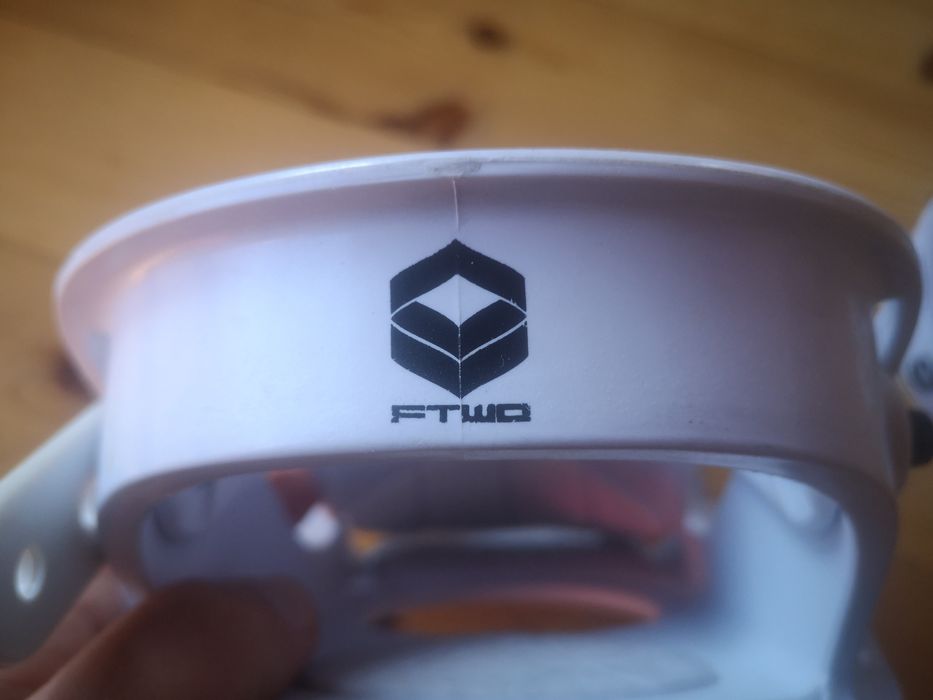 Сноуборд апарати FTWO