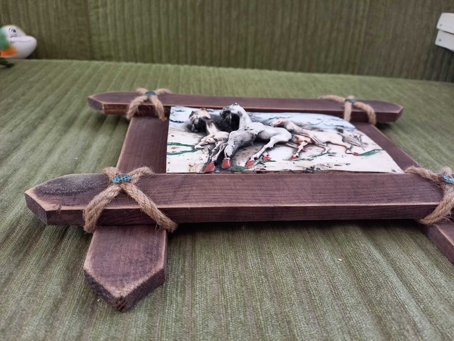 Релефна картина "Свободни души"