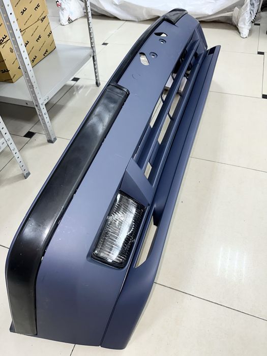 БМВ Е34 передний бампер Мтех в сборе с туманками