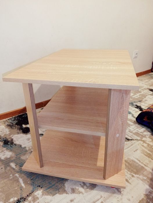 Журнальный столик