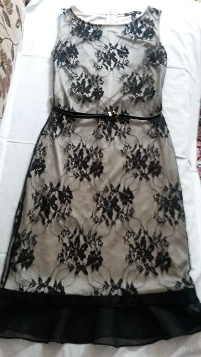 продам два платье летние подростковые