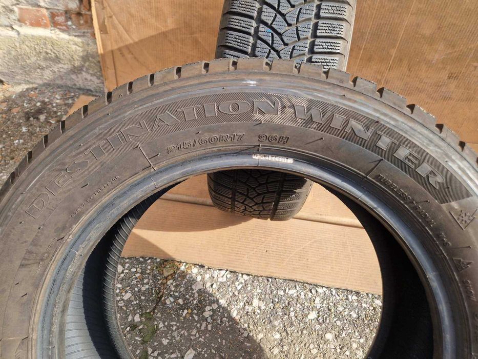 2 Firestone R17 215/60
Зимни гуми 
DOT2819