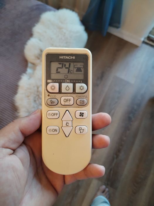 Климатик hitachi 12ка