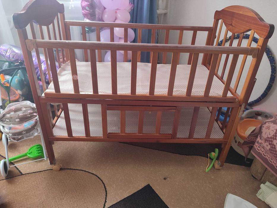 Продам манеж Возраст до 3 лет