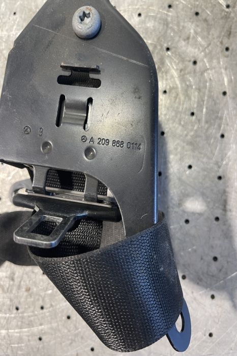 Centura siguranta spate stanga 59346061801 Mercedes-Benz CLK-Class C2