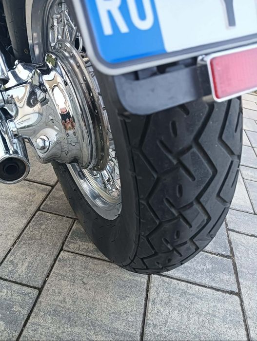 Suzuki  Intruder