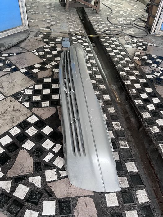 бампер перид, зад на w140 мерседес