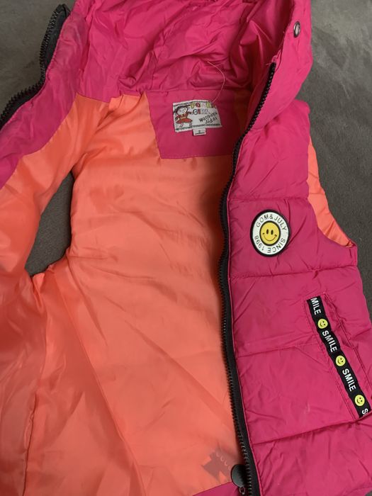 Продам куртку для девочки