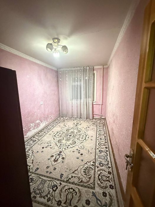 Университет,Овир томонда 3 хонали квартира тезда сотилади