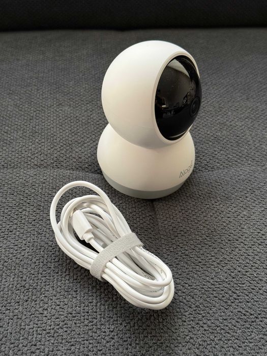 360° панорамна охранителна камера с 2K HD резолюция, 64gb SD карта