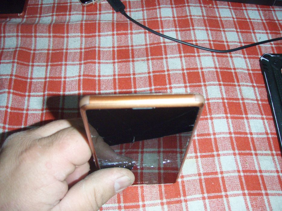 Sony Xperia E3 D2203 functional, cu touchscreen spart