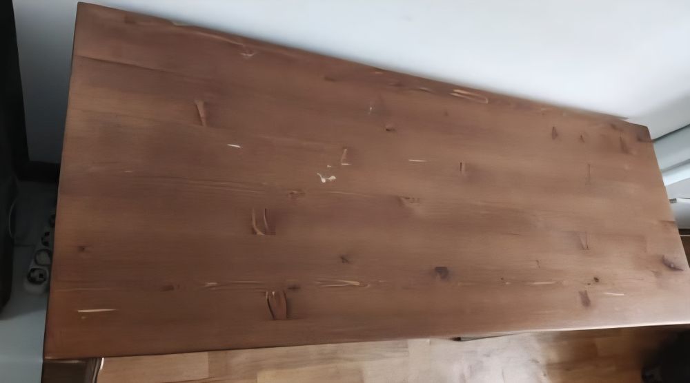 Продаю стол, в хорошем состоянии