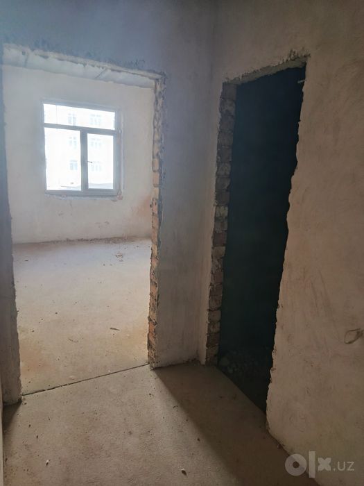 Зарафшан 3х квартира 1 этаж
