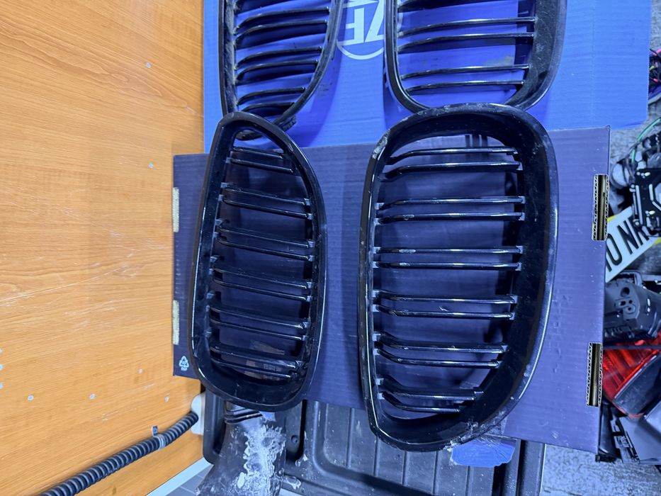 Grile duble bmw e60 e61 nari bara fata bmw e60 e61