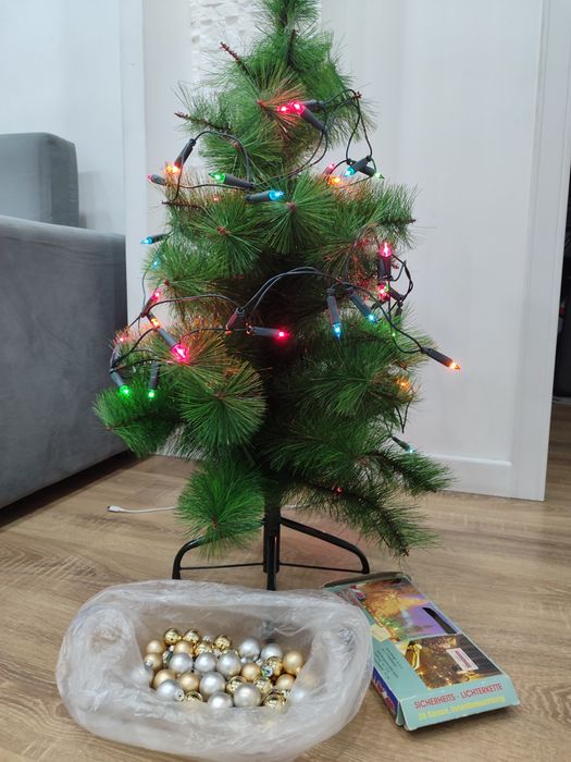 Продам искусственную ёлку