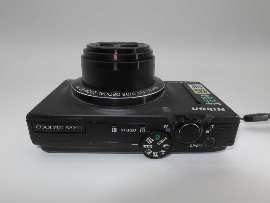 Nikon Coolpix S8200 ултра компактен цифрова фотоапарат, дигитална камера Full-HD, 14x оптичен зум,  пълен комплект, работи отлично