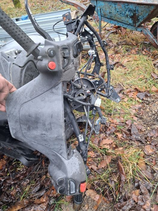 Piaggio X9 250 на части