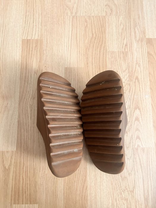 Papuci yeeazy adidas