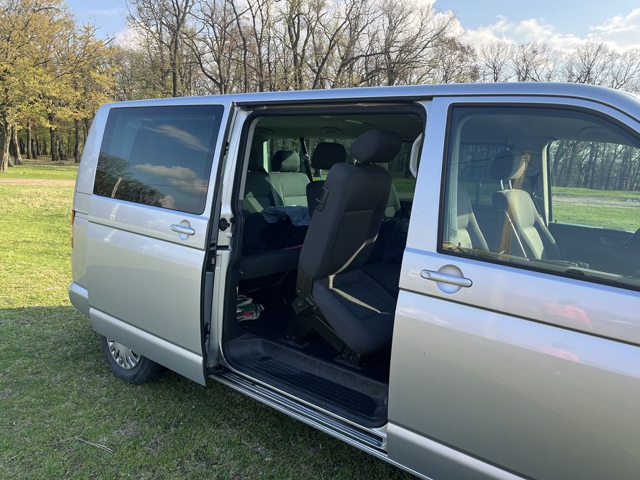 Vw Transporter Caravelle  7+1 2.5 TDI,  2009, 96KW.