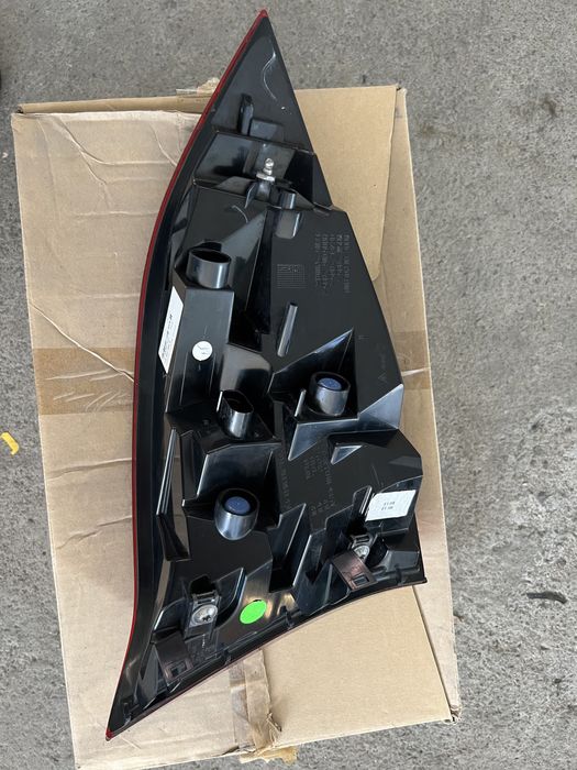 Porsche Cayenne 2012 - външни стопове