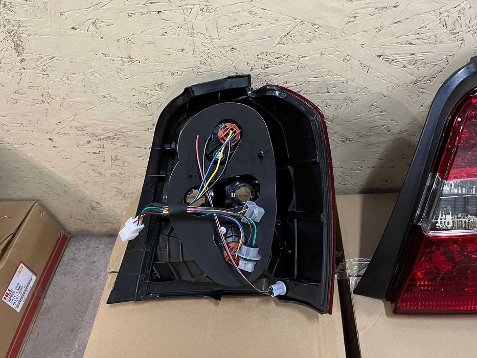 Фонарь Тойота Хайлендер 2004- / Toyota Highlander 2007