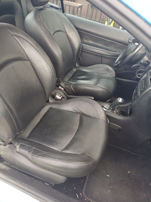 Dezmembrez Peugeot 206 cc 1,6 benzina 109 cp cod motor NFU