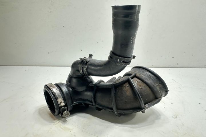 Furtun admisie 24441600 Opel Zafira A seria