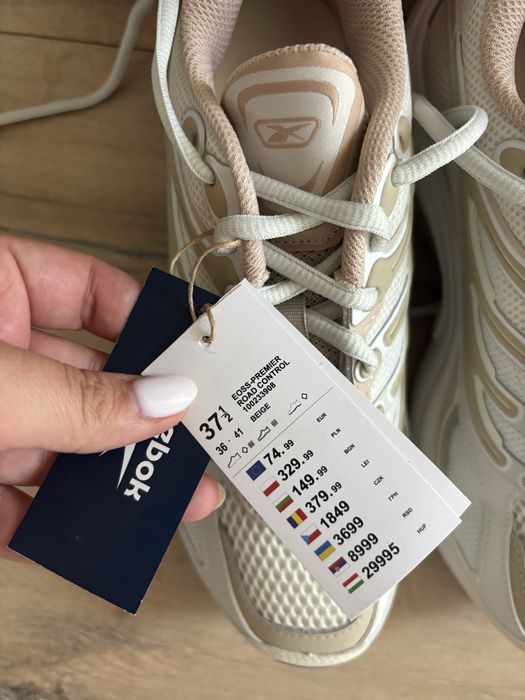 Сникърси Reebok EOSS Premier