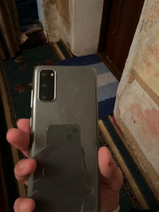 Samsung s20 абмен