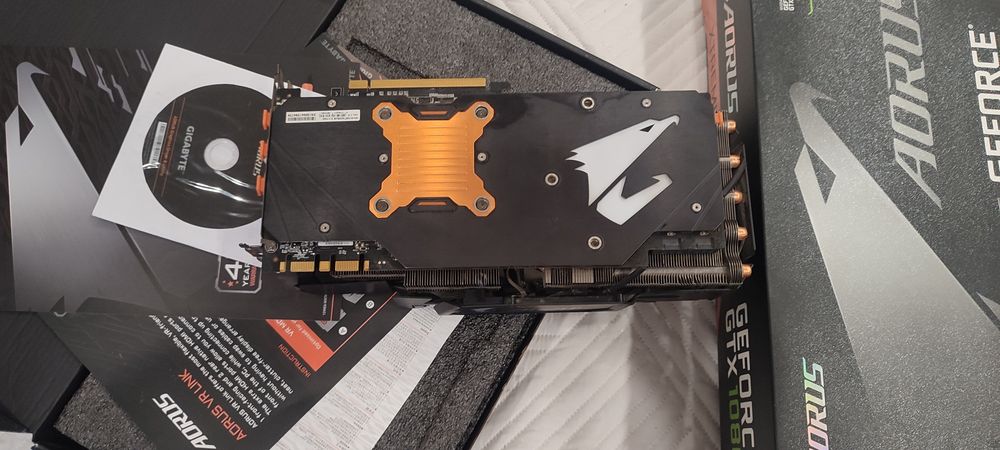 Продам видеокарту 1080ti