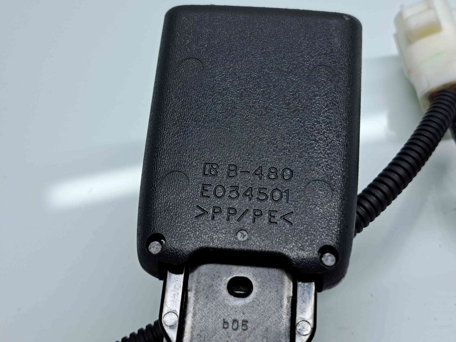 Capsa centura dreapta fata Toyota Rav 4 III (ACA3, ACE, ALA3, GSA3, Z