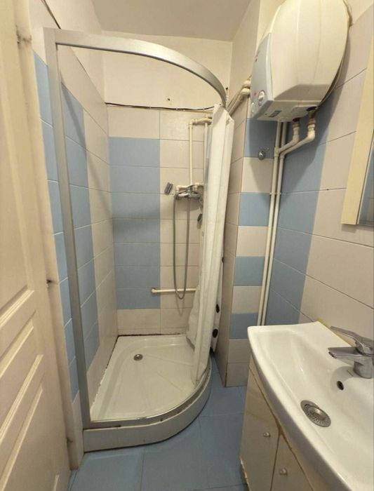 Garsoniera zona Fizicienilor, str. Lacramioarei, nr. 50