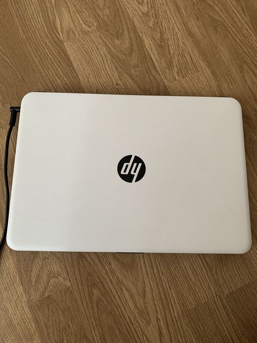 Laptop Hp Slim display 14,6 led ssd disk functional cu incarcator