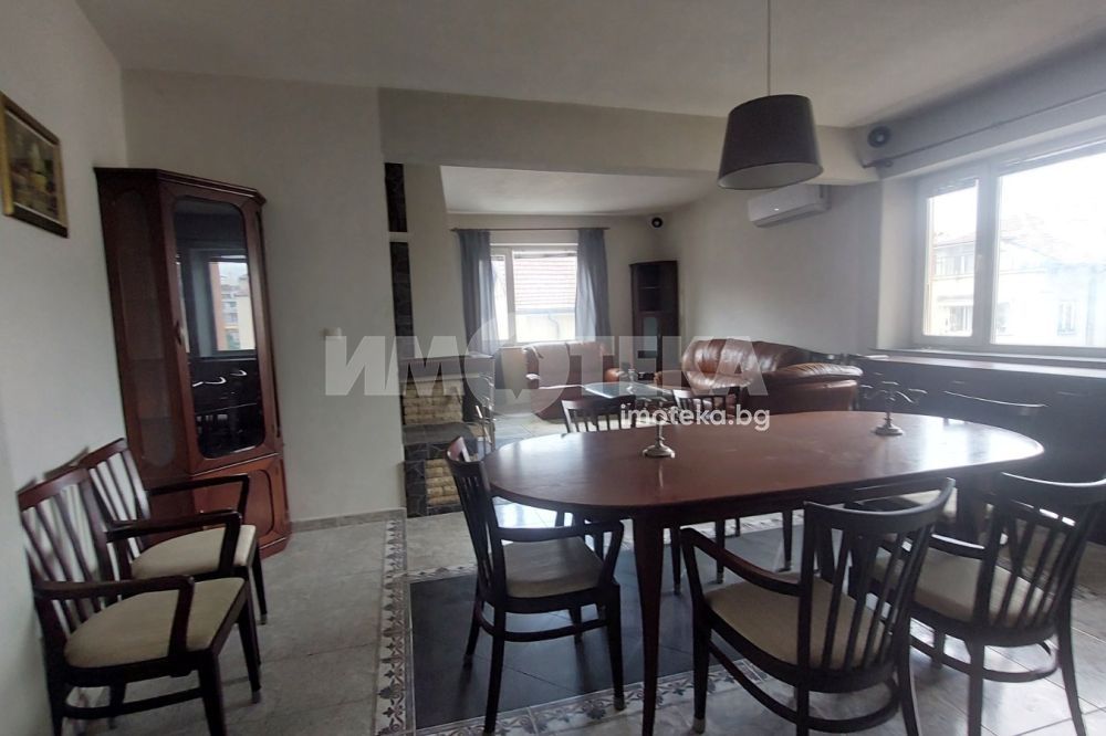 2-стаен, София, Оборище, 85 кв.м., 650 €
