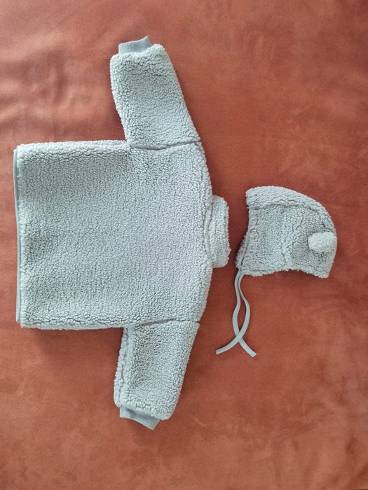 Jacheta + caciula set H&M
