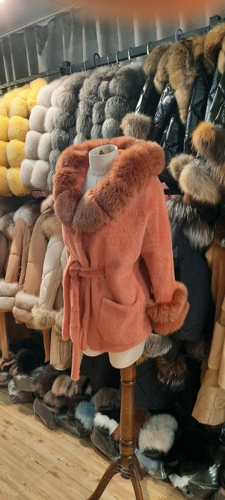 НОВИ!Кожени палта от естествен косъм от лисица и алкантара