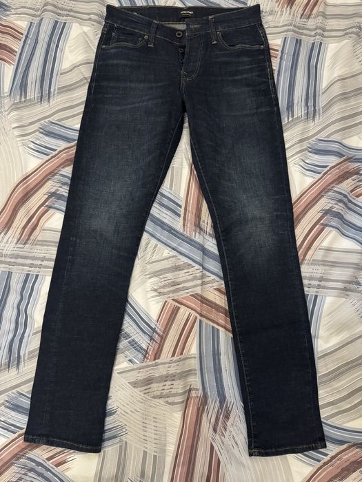 Различни модели дънки