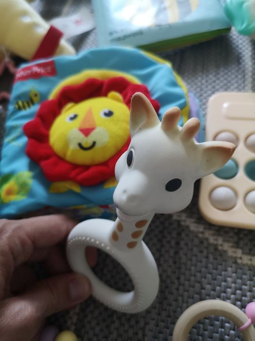 Лот бебешки играчки - Sophie Giraffe, Fischer price, fehn nature и др