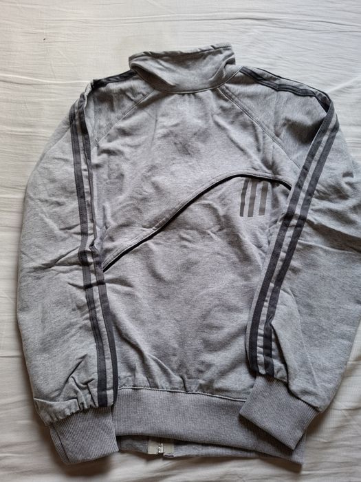 Спортен екип- Адидас L и XL.