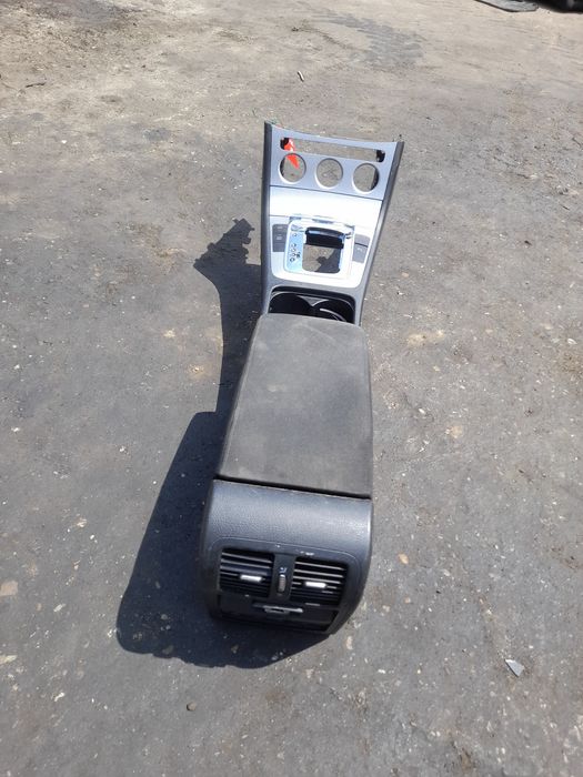 Cotiera completa ( cu grile ) Vw Passat B6