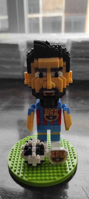 Лео Меси тип лего фигурка