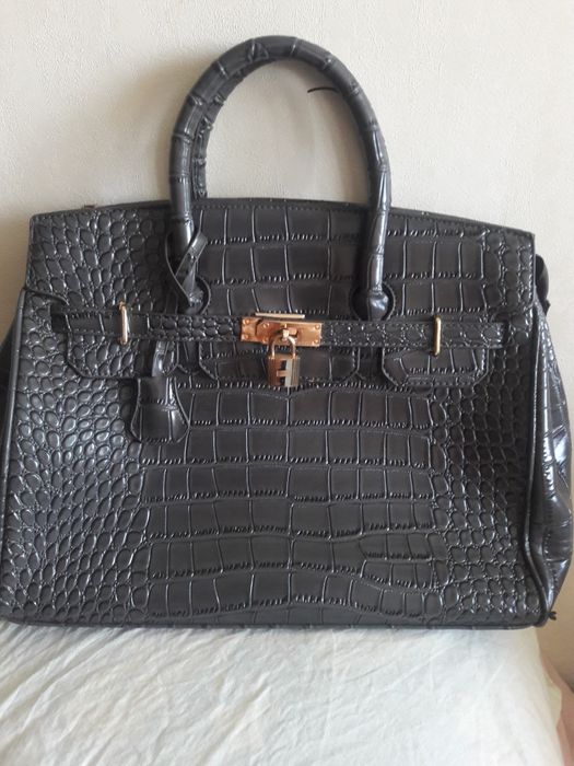 Распродажа сумок