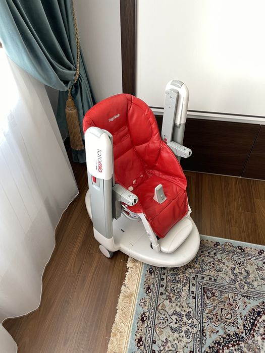 Детский столик Peg-Pérego Tatamia