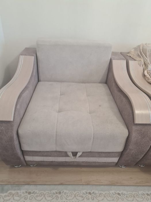 Диван с креслами