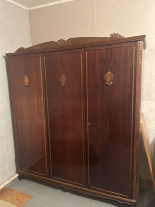 Румынские шкафы.