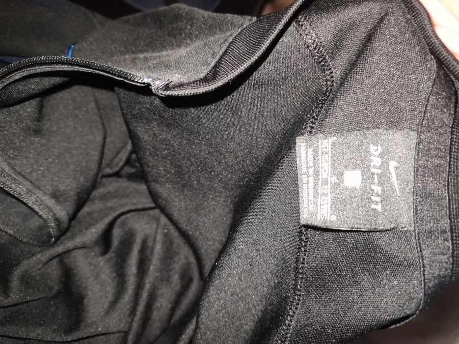 Оригинален Барселона nike екип (12-13години)