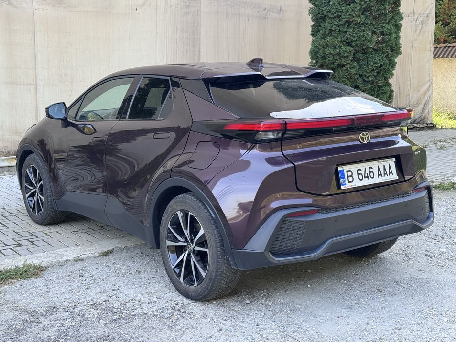 Toyota CHR 1.8 Hybrid 2024 usor avariat