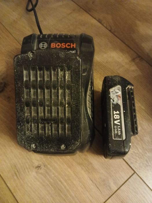 Incarcator Bosch Gal 1880 CV