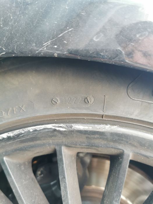 Anvelope vara 235/45 r18